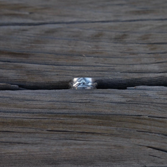 Mountain Ring Size 8